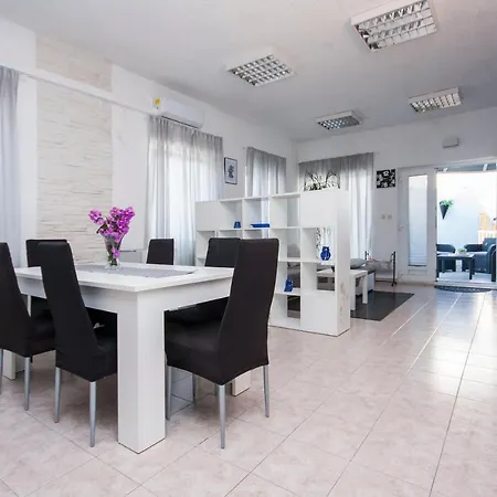 House Kala Holiday home