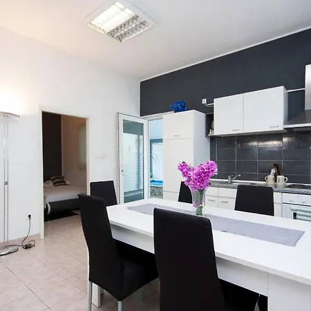 Holiday home House Kala *